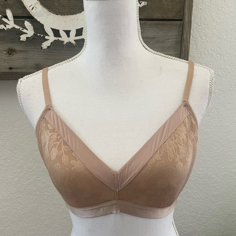 Soma lightest lift wireless bra beige lace size 36C